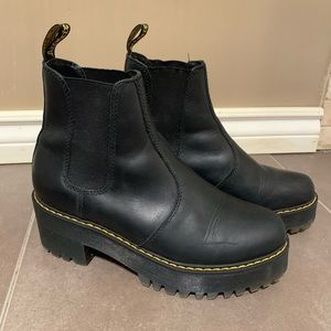 Dr. Martens Rometty Chelsea Boot - size 9